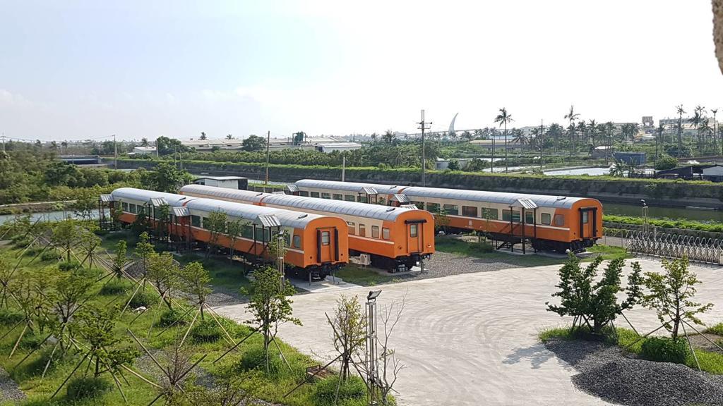 Da Yi Train Homestay Donggang Luaran gambar